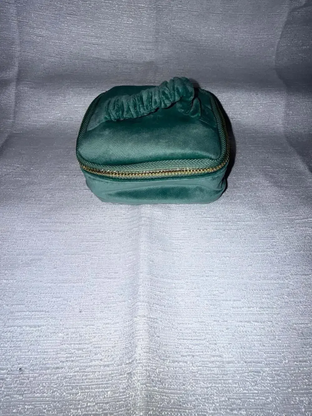Gorjana Emerald Velvet Travel Jewelry Case